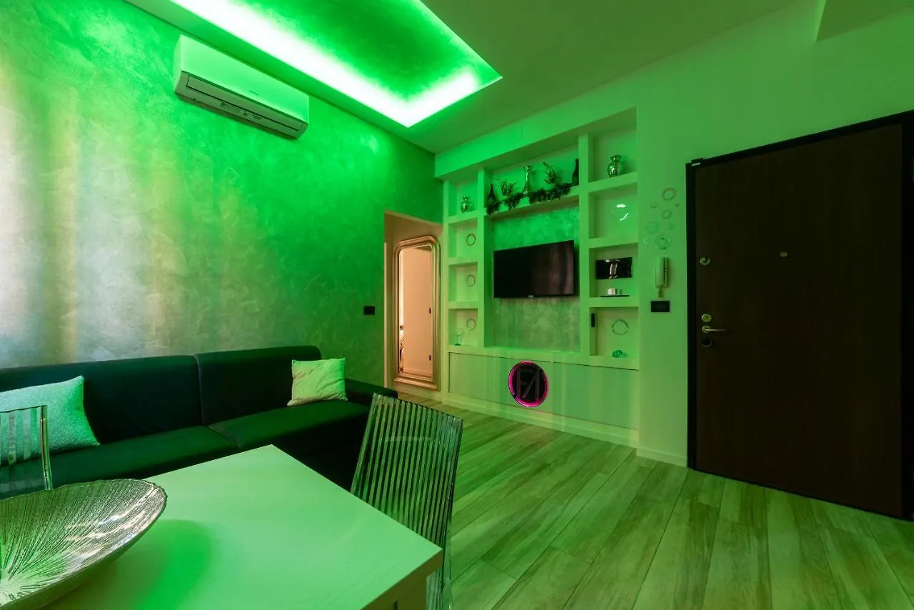 Fashion Apartment Silver Bologna