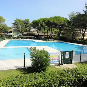 villaggio-azzurro-bibione-30020-4.hotelinveneto.com/